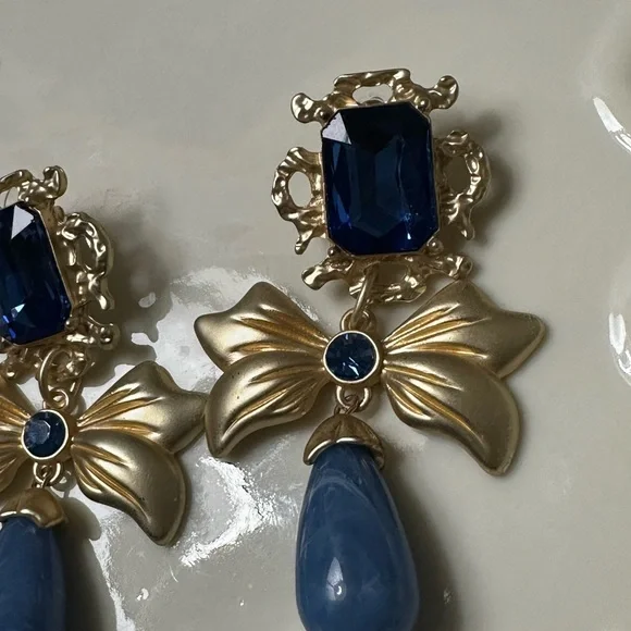 Elegant Gold and Blue Drop Earrings - Picture 2 of 3